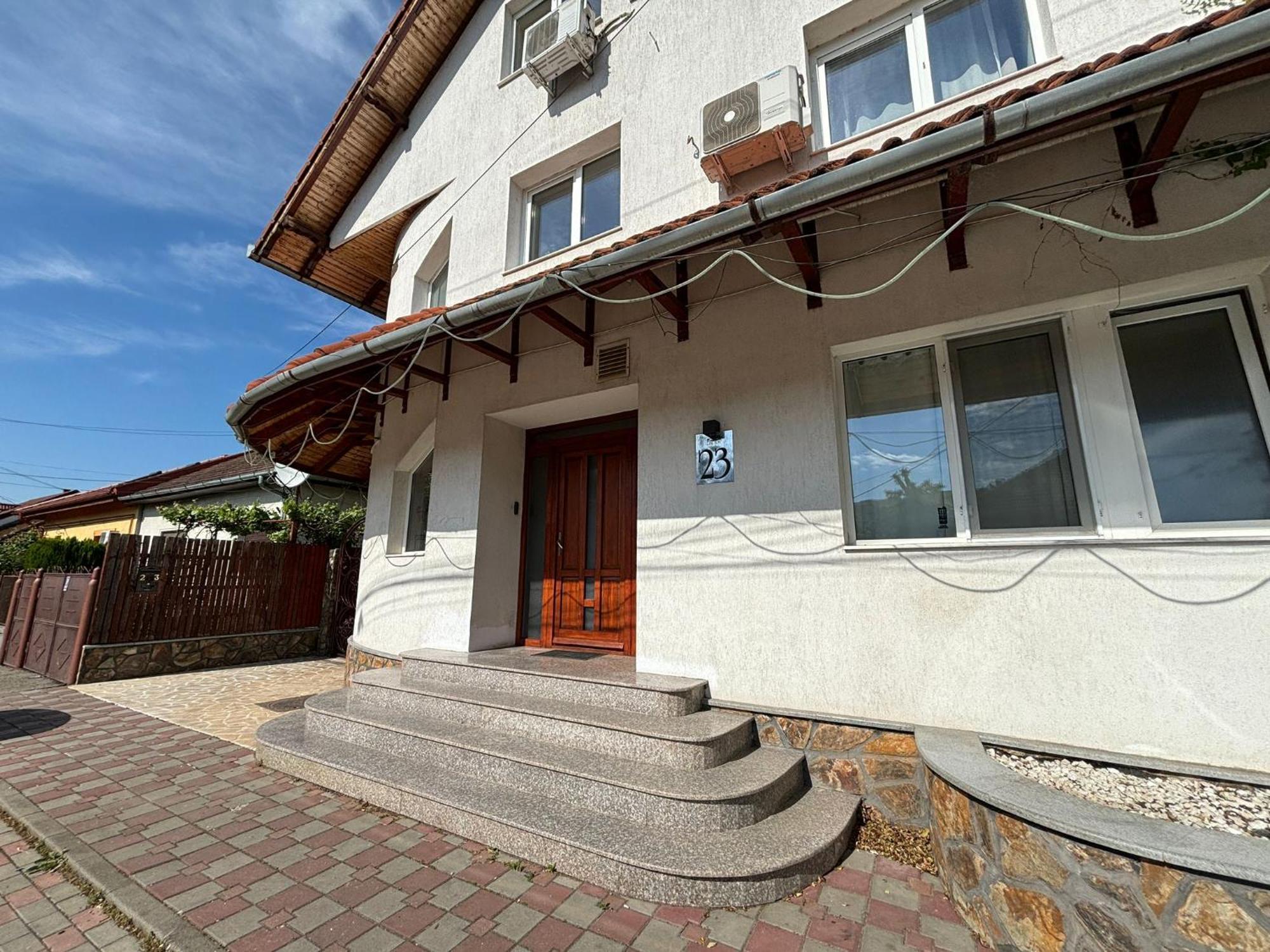 Vila Daddy Дева Экстерьер фото